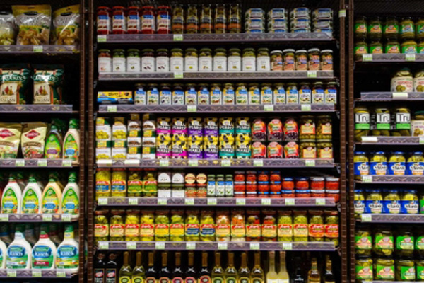 Retail Industry | Traditional shelves vs Roller shelf